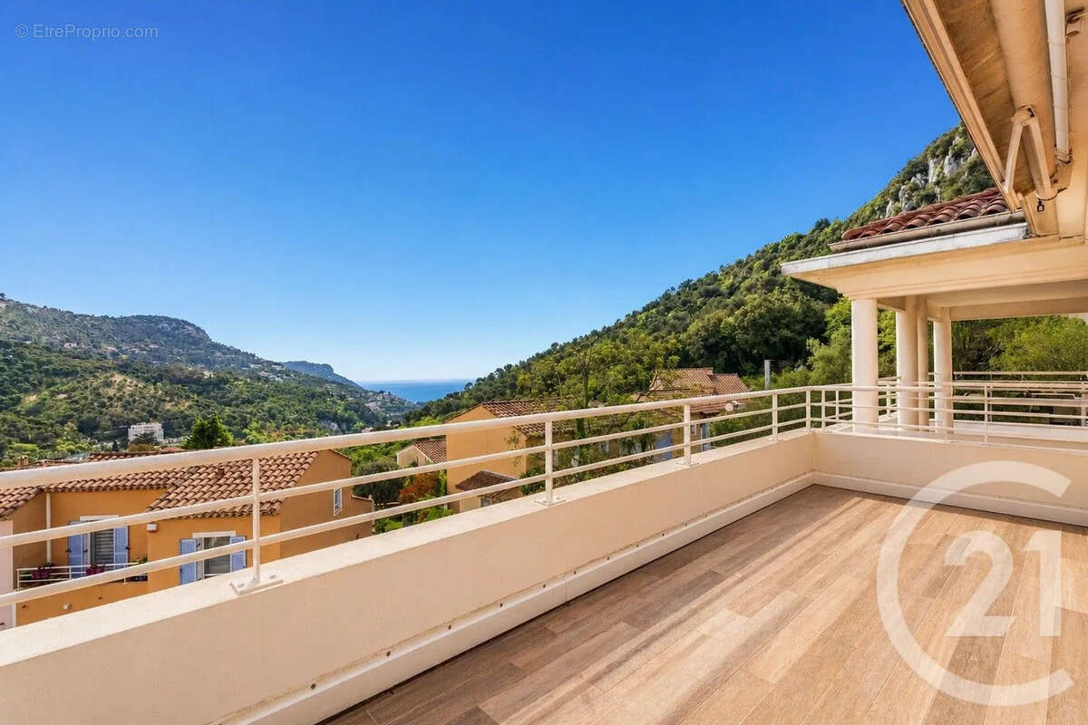 Appartement à EZE