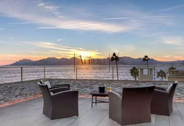 Appartement à CANNES