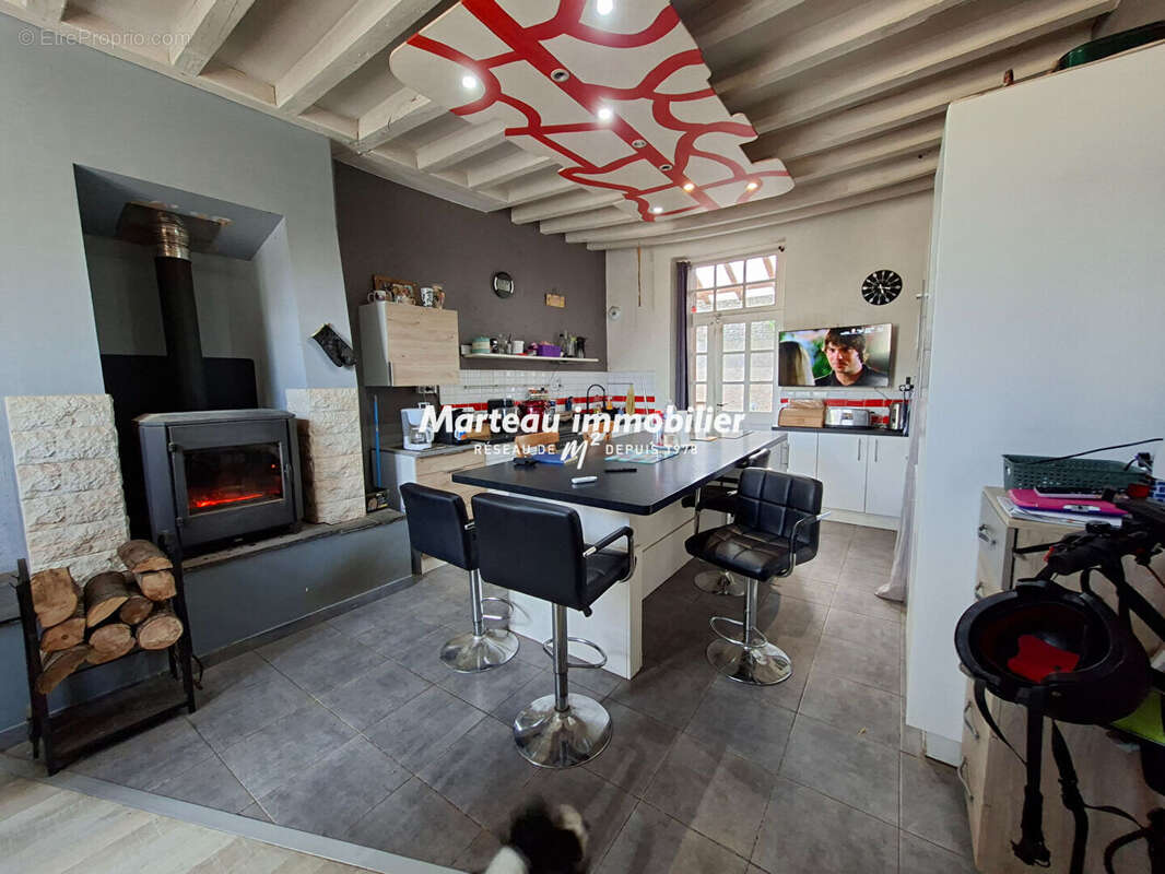 PRUILLÉ L'ÉGUILLÉ, Maison d'env. 147m² - photo 2