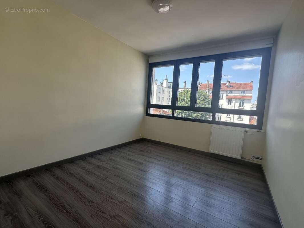 Appartement à ENGHIEN-LES-BAINS