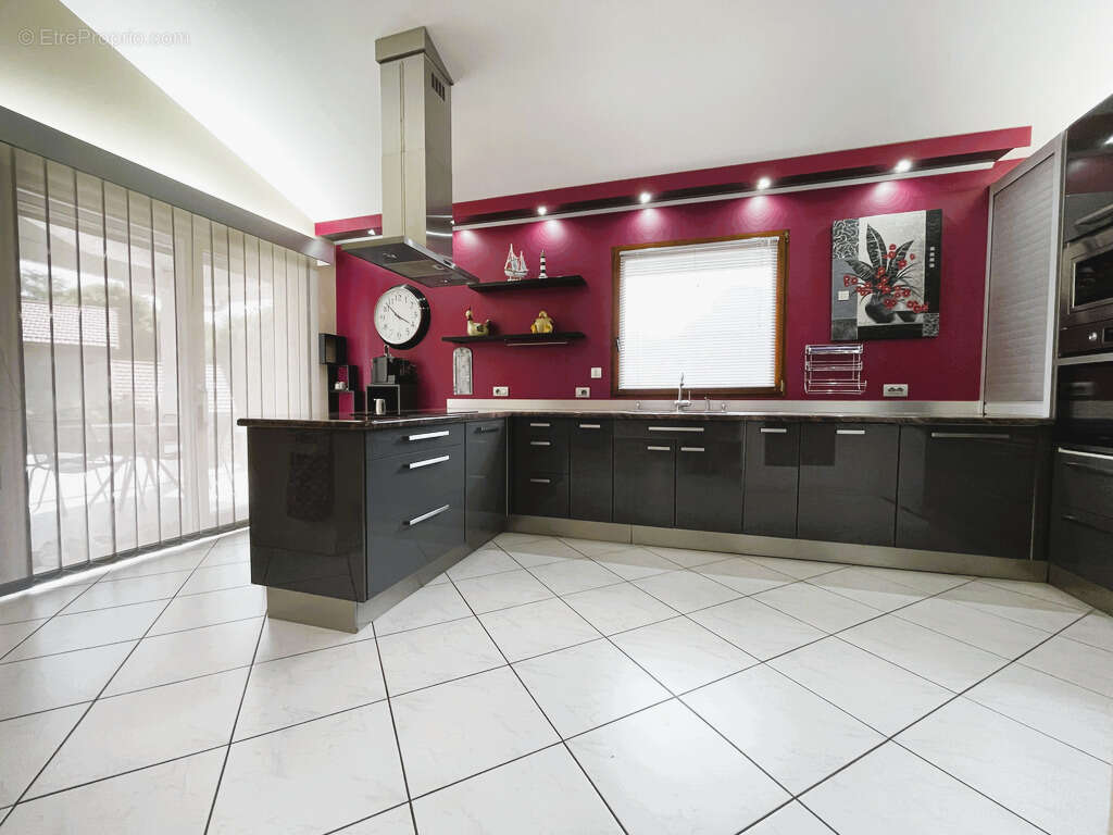 Maison individuelle + grand garage - photo 4