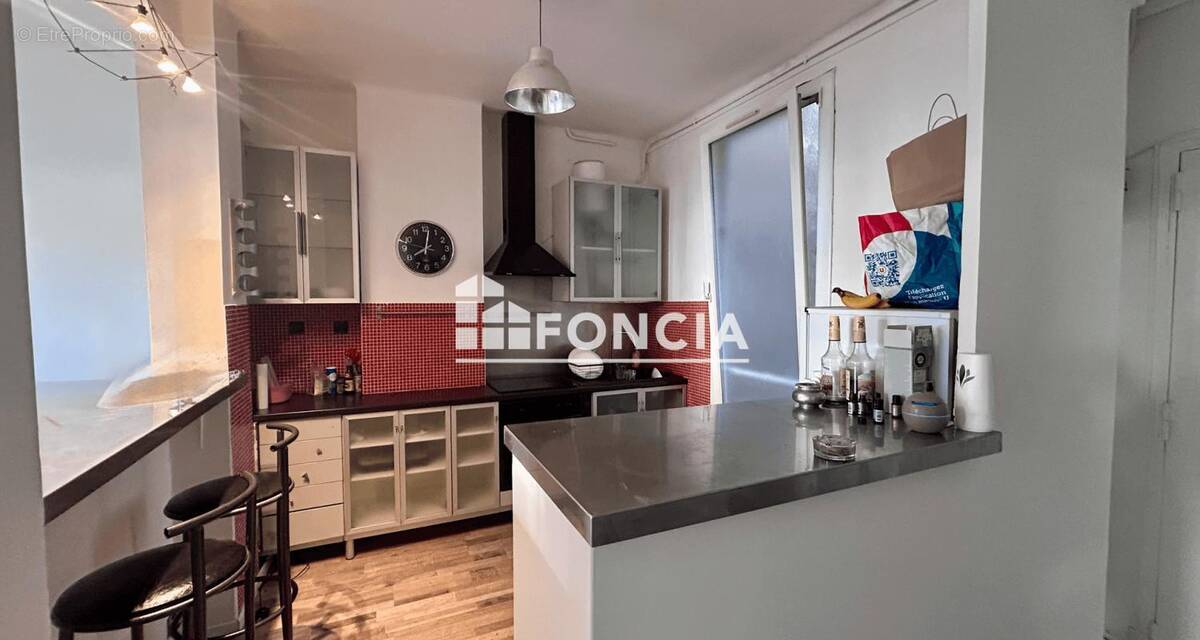 Appartement à MARSEILLE-7E