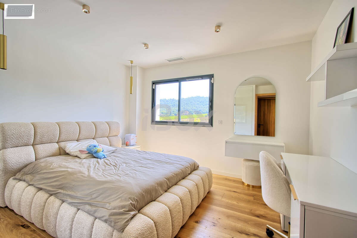 Villa contemporaine d'exception (2025)   La Crau - photo 15