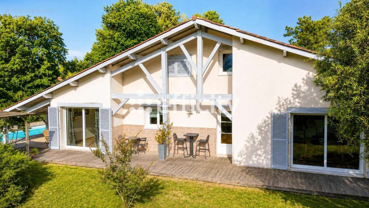 Maison à LANTON