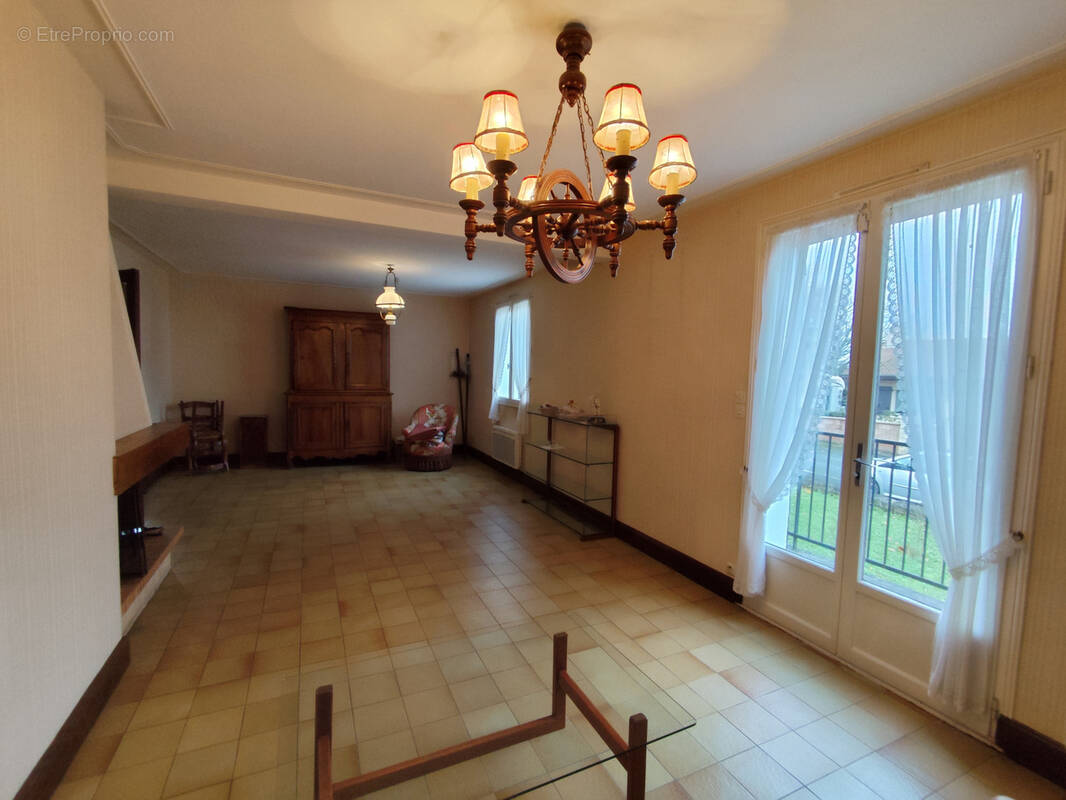 Maison à CHATELLERAULT