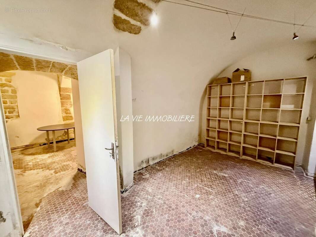 Commerce à PARIS-5E