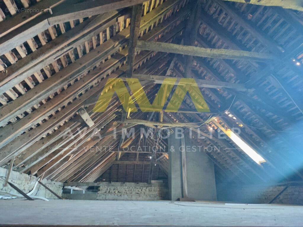 Maison à LAHOURCADE