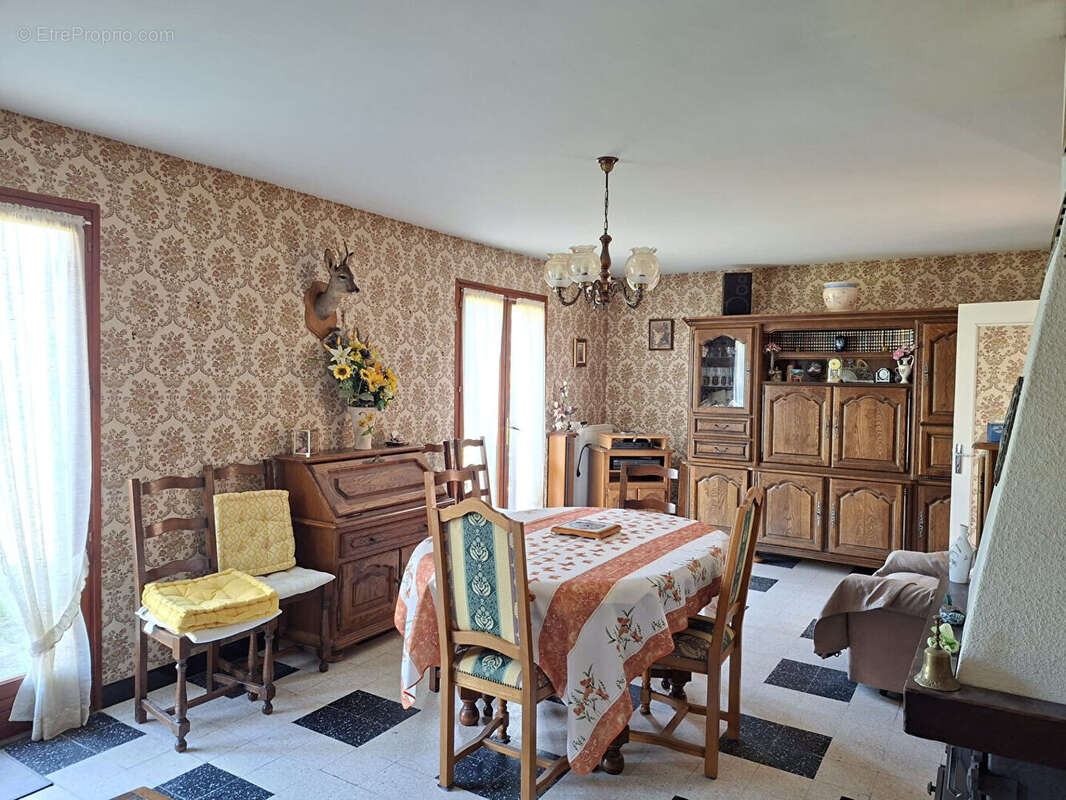 Maison à CROUY-SUR-OURCQ