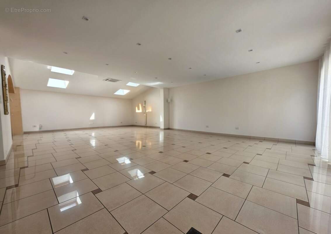 Maison à VILLEURBANNE