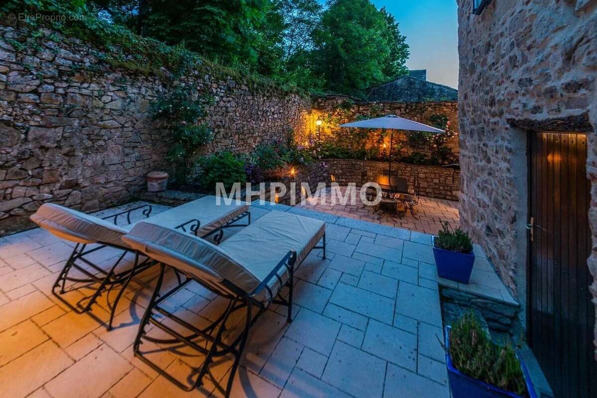 Maison à LES CABANNES