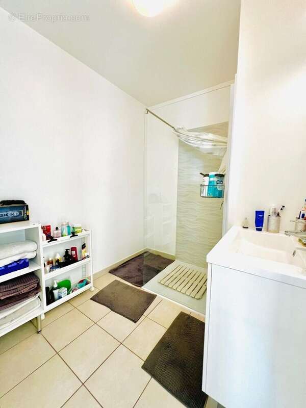 Photo 8 - Appartement à MARSEILLE-16E