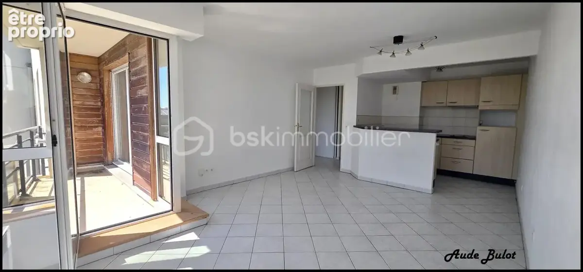Lille – Quartier Euralille / Parc Matisse – Appartement T3 de 61 m² avec balcon, et vue dégagée - photo 4
