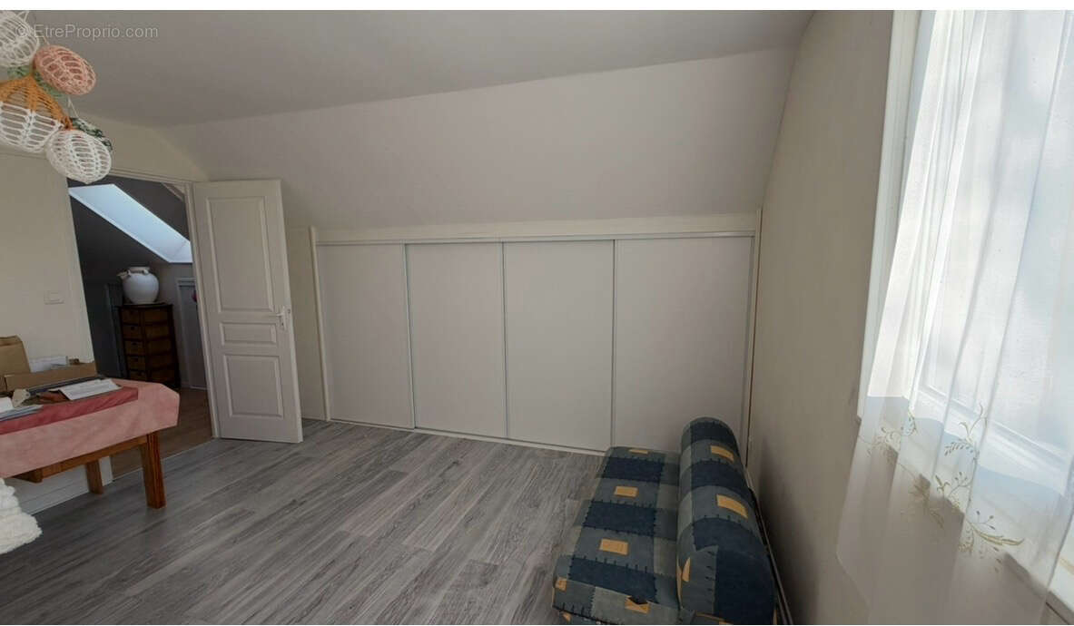 Maison familiale de 170 m2 Saint-Martin-Des-Lais - photo 9