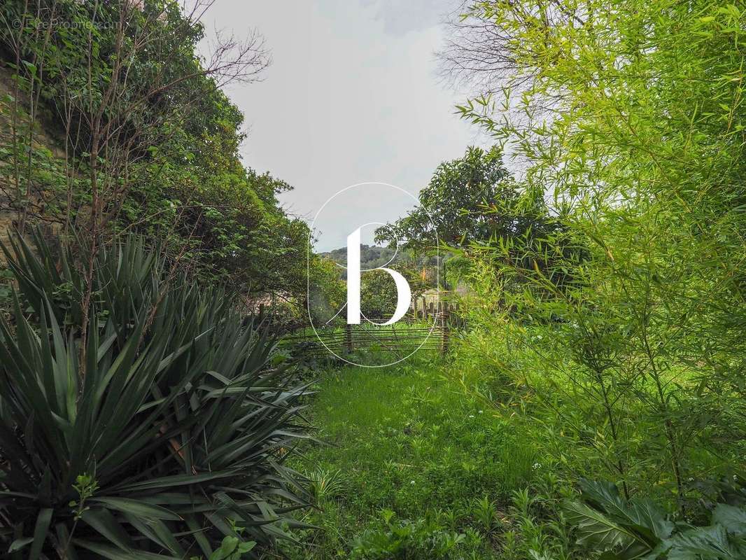 Maison à GOUDARGUES