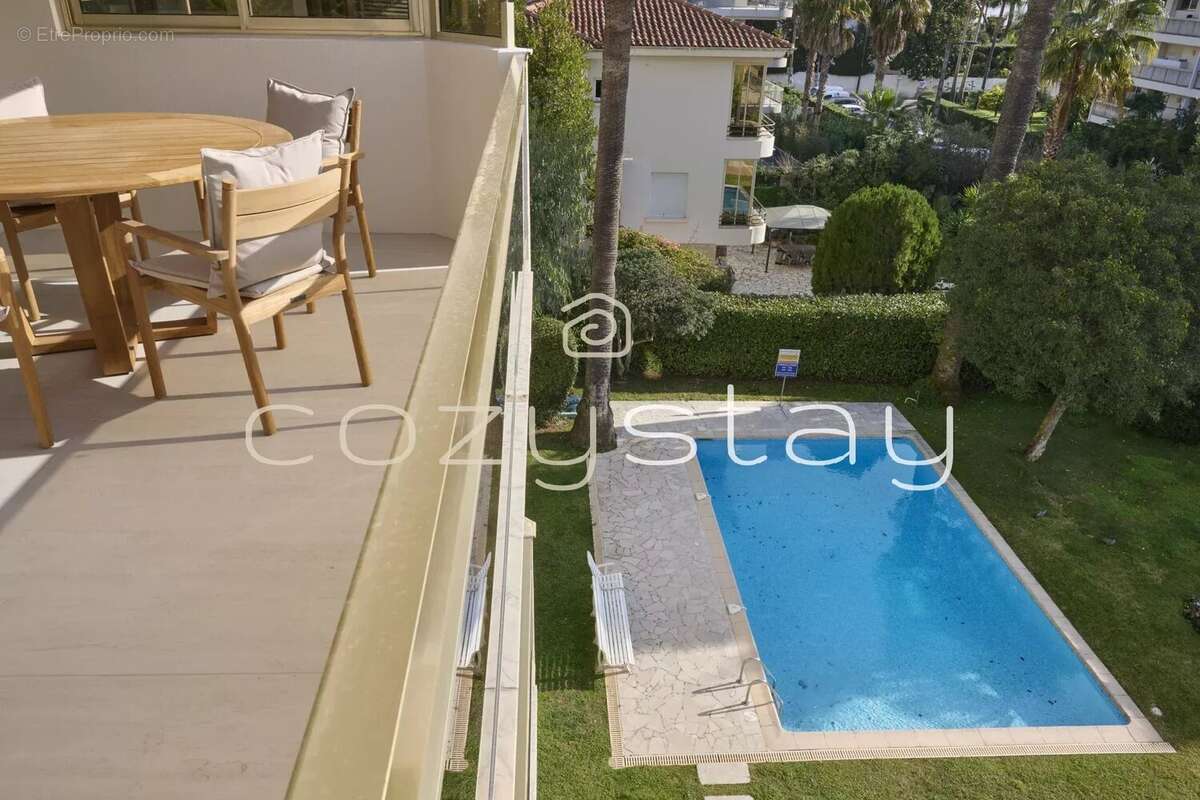 Appartement à CANNES