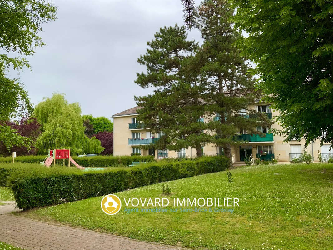 Appartement à SAINT-BRICE-SOUS-FORET