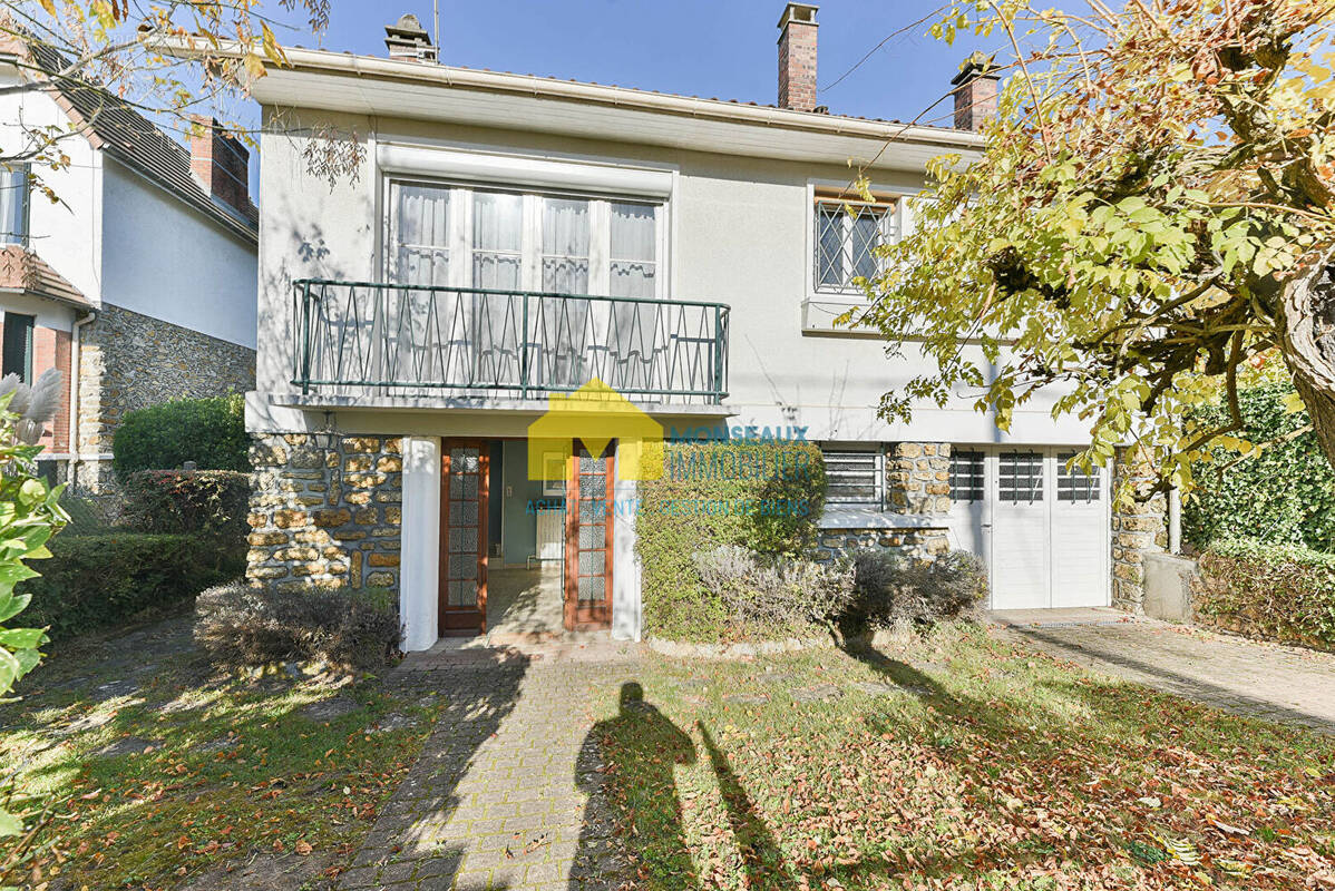 Maison à SAINTE-GENEVIEVE-DES-BOIS