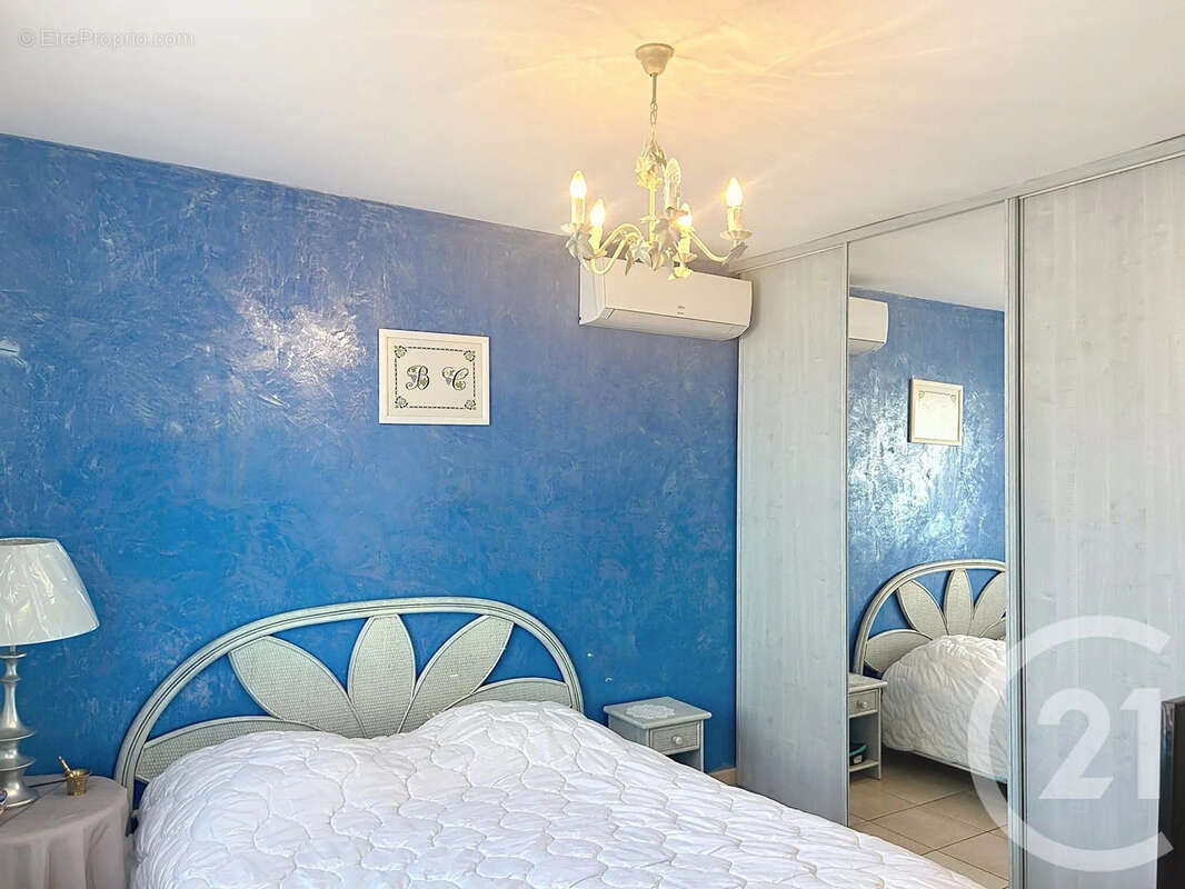 Maison 108 m² à Saint-Cyprien  - photo 11