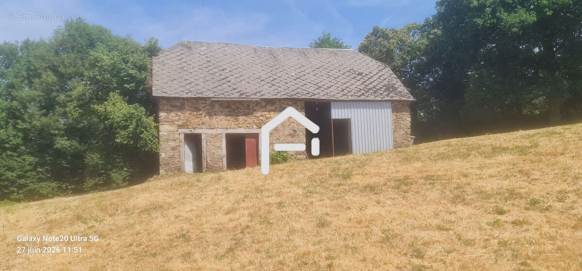 Maison 92 m² à Estivaux  - photo 3
