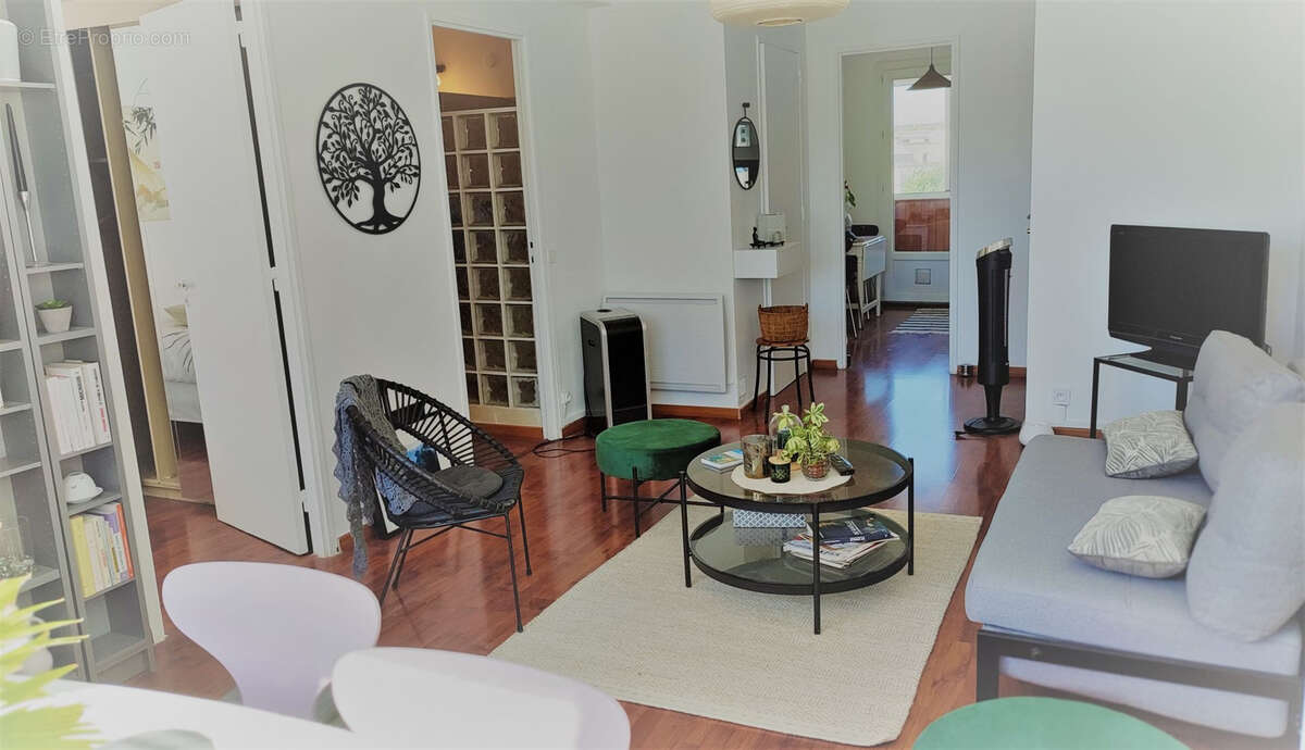 Appartement à MARSEILLE-8E