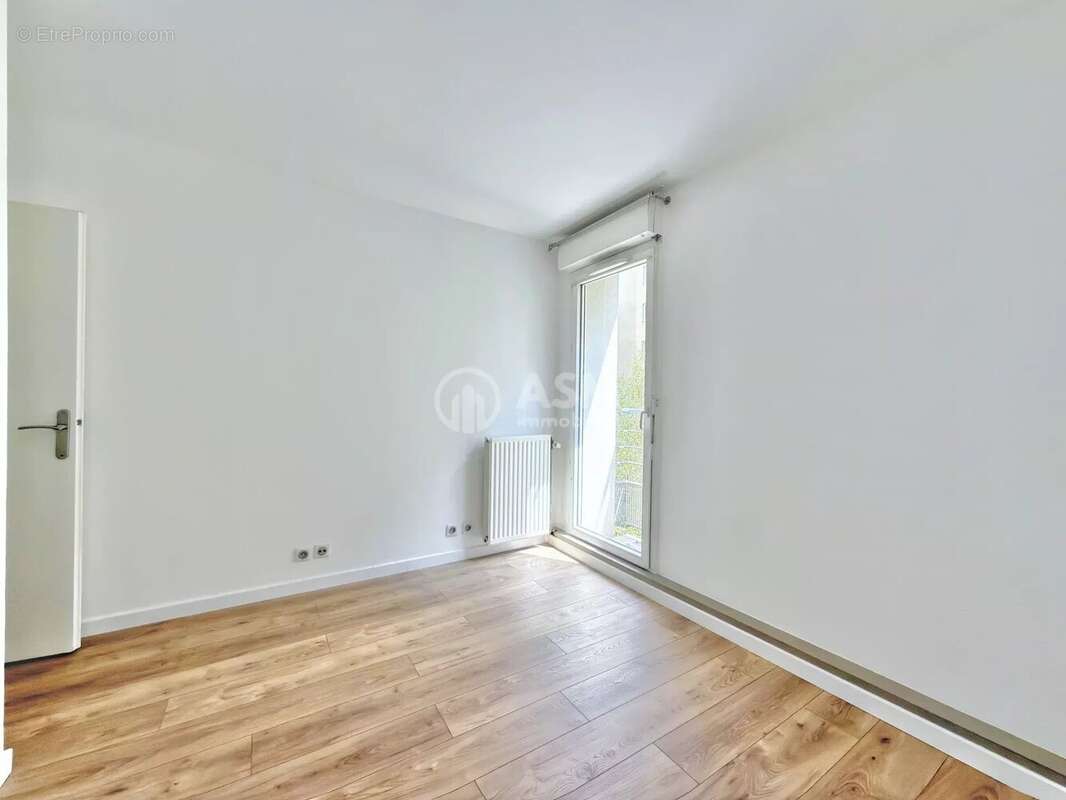 A VENDRE - 3 pièces avec une grande terrasse, cave et Parking - Faubourg de l'arche - photo 25