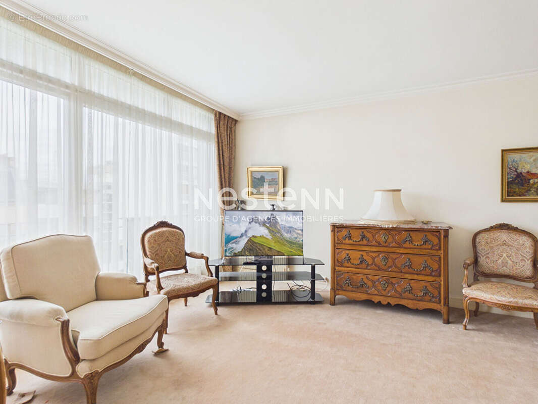 Appartement à PARIS-19E