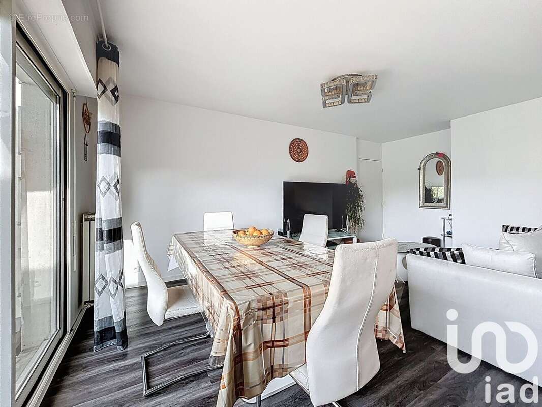 Photo 2 - Appartement à SAINT-JACQUES-DE-LA-LANDE
