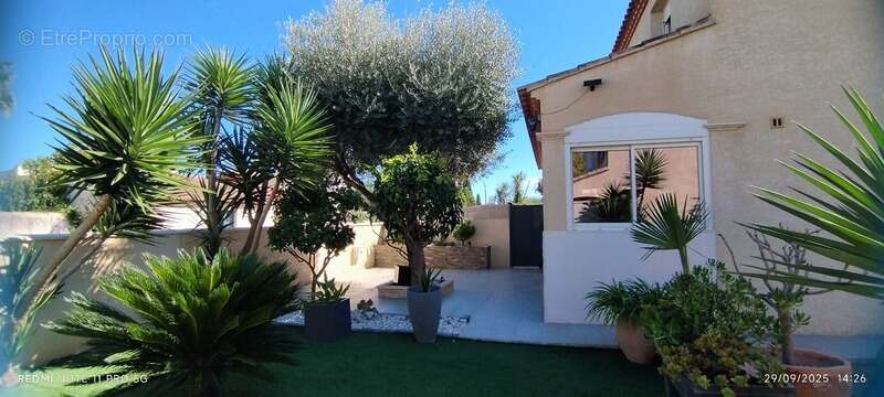 LUNEL NORD, Villa individuelle R+1, 132 M2 SH 3 chambres, séjour, cuisine, garage sur 339M2 terrain - photo 20