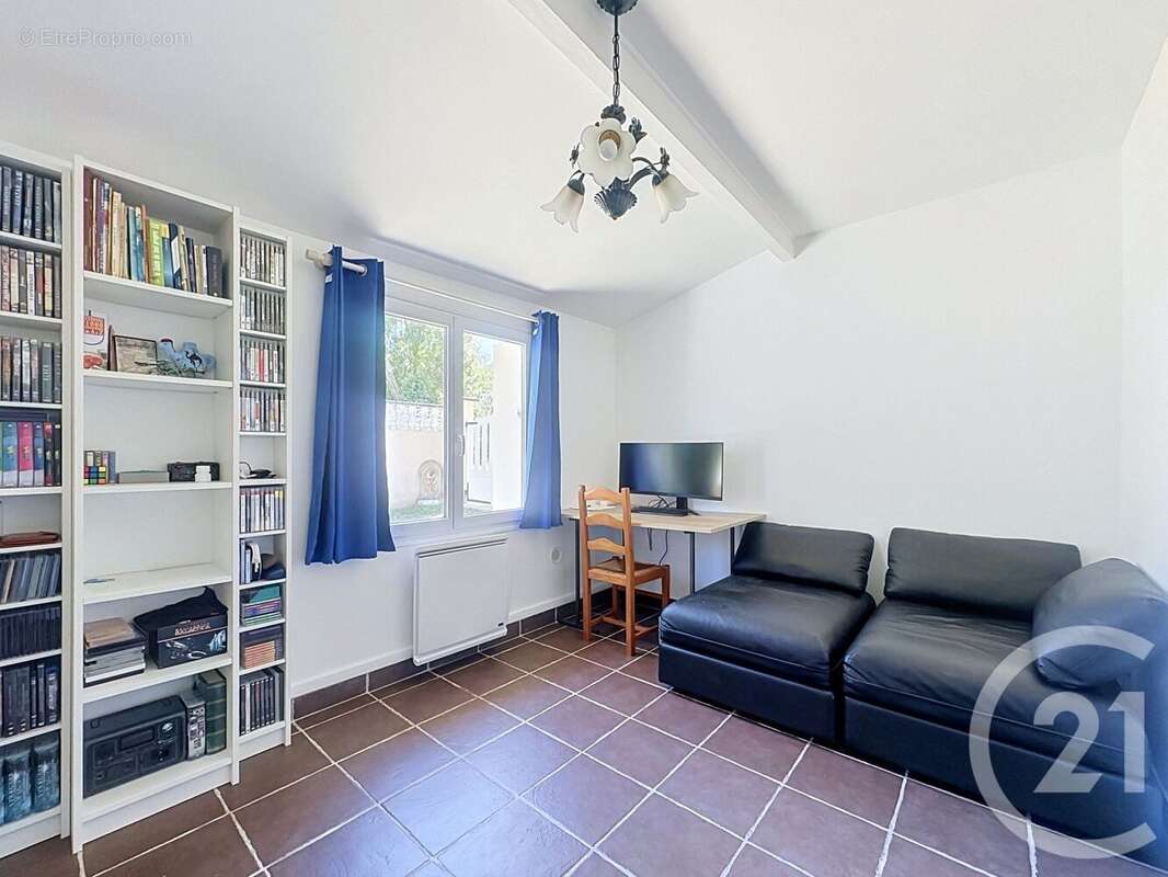 Photo 2 - Maison à THIAIS