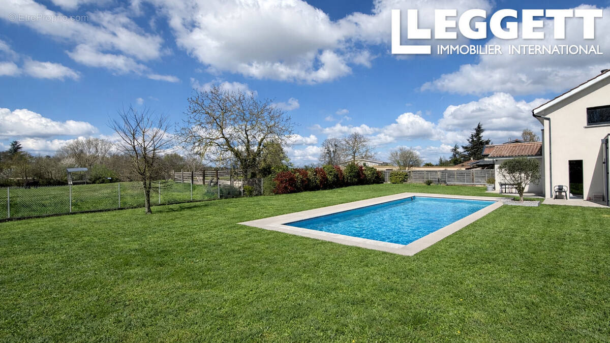 Maison à SAINT-GENIS-LAVAL