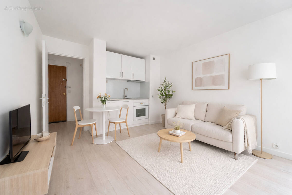 Appartement à PARIS-15E