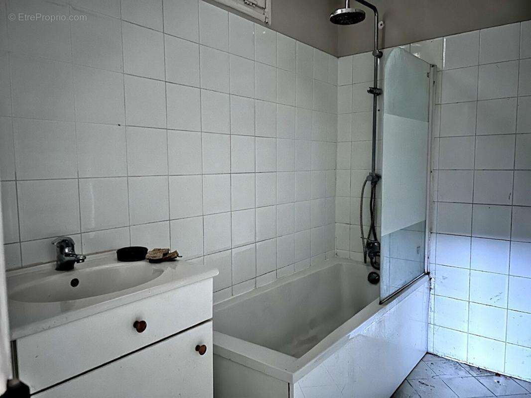 Appartement à BESSENAY