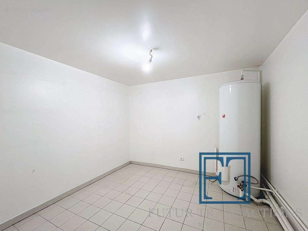 Appartement à VOISINS-LE-BRETONNEUX