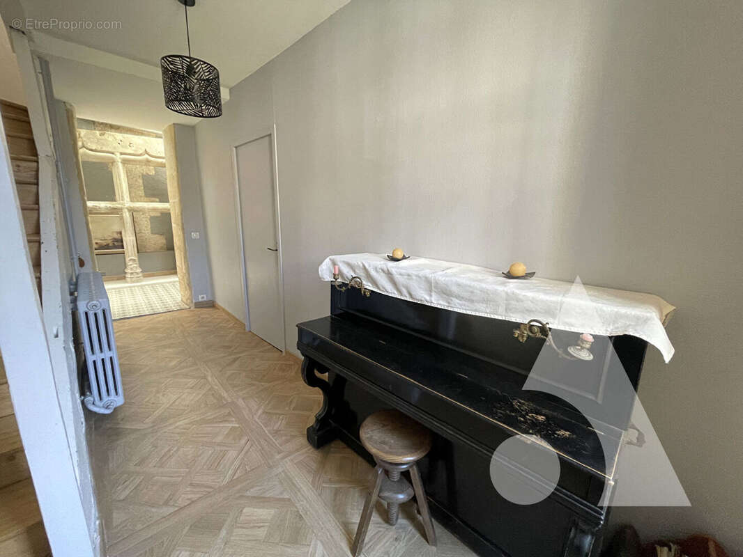 Maison à CREPY-EN-VALOIS