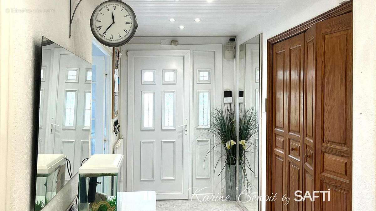 Photo 2 - Maison à VERT-SAINT-DENIS