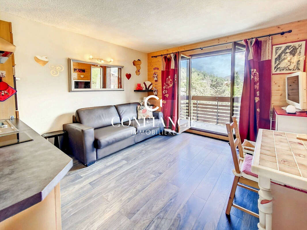Appartement 31 m² à Saint-Etienne-De-Tinee  - photo 2