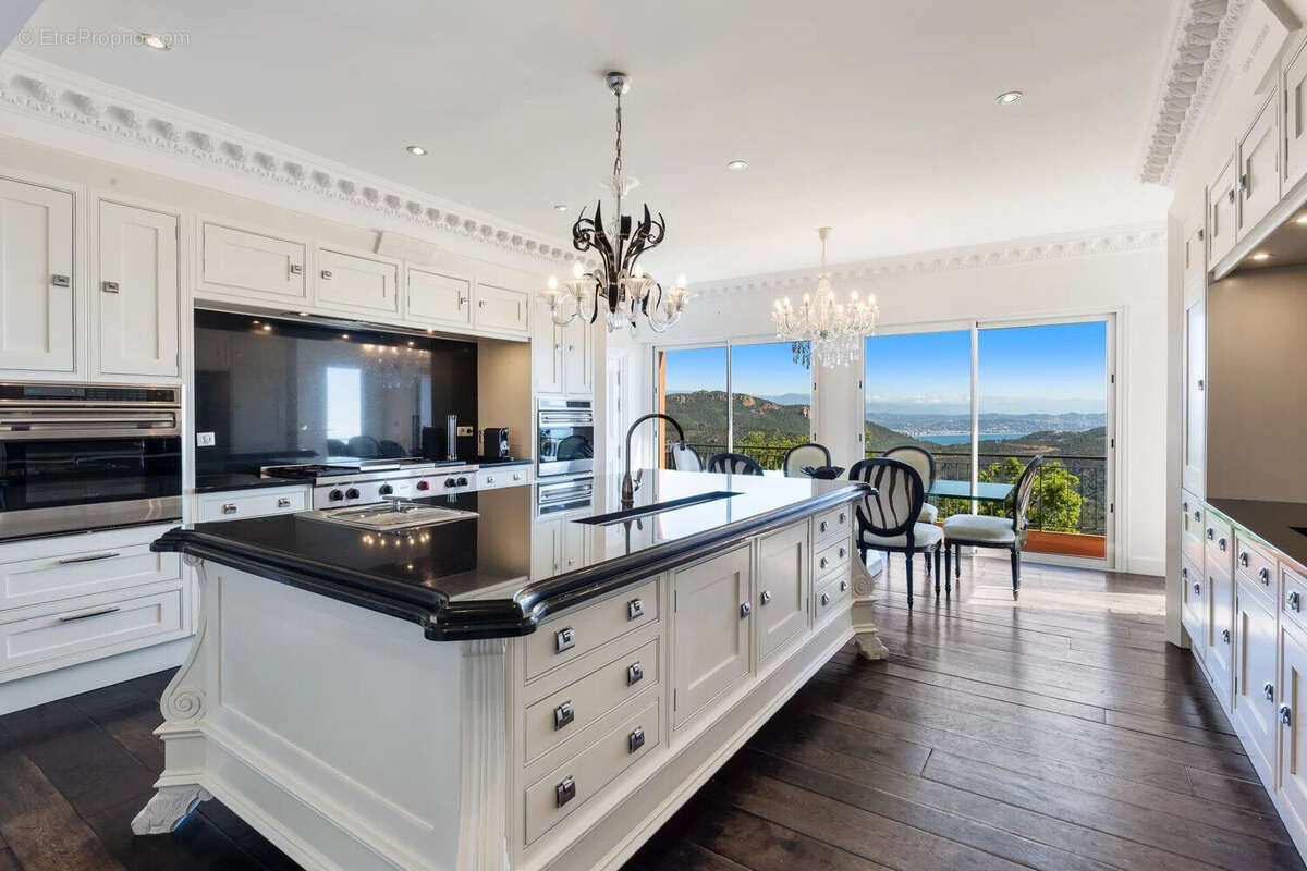 Maison 596 m² à Theoule-Sur-Mer  - photo 9