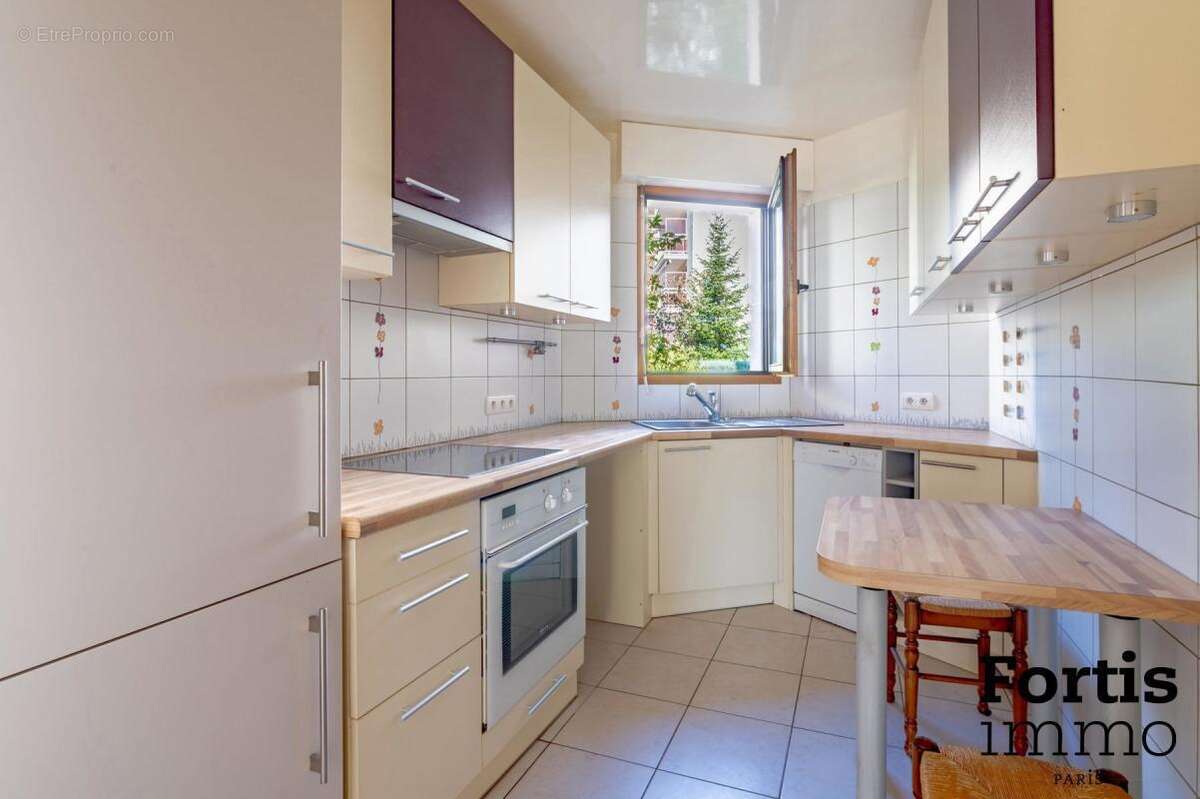 Appartement à LE PERREUX-SUR-MARNE