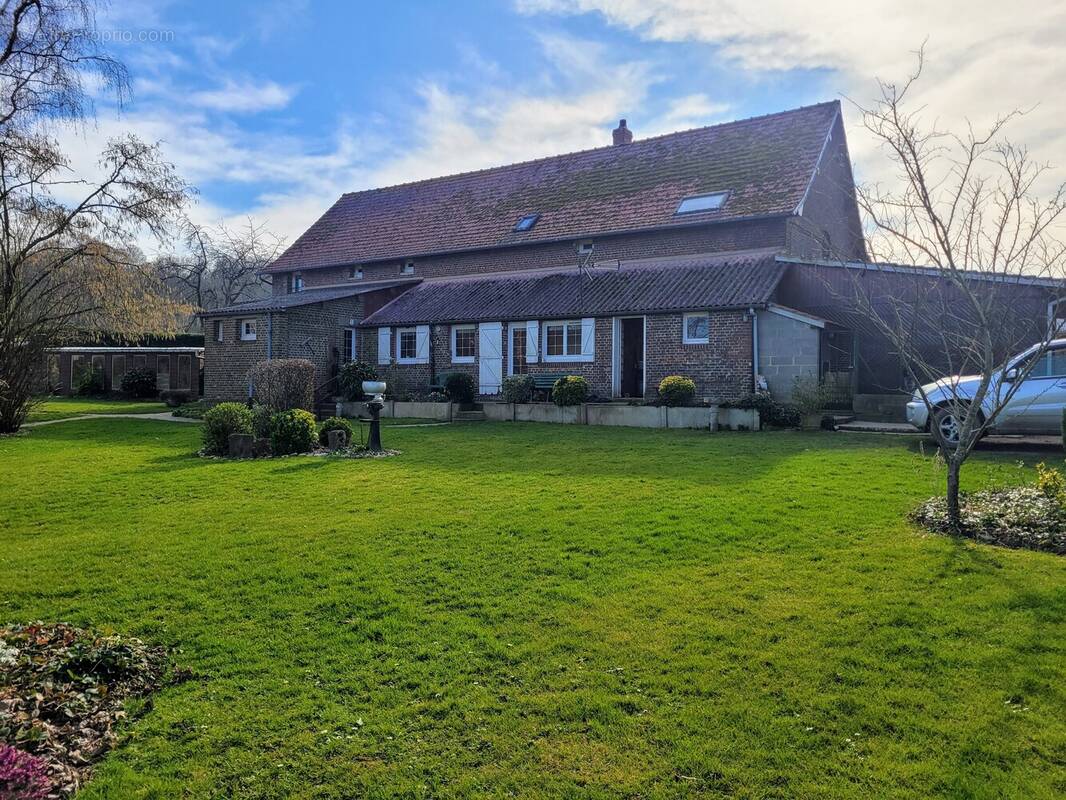 Maison à NEUFCHATEL-EN-BRAY