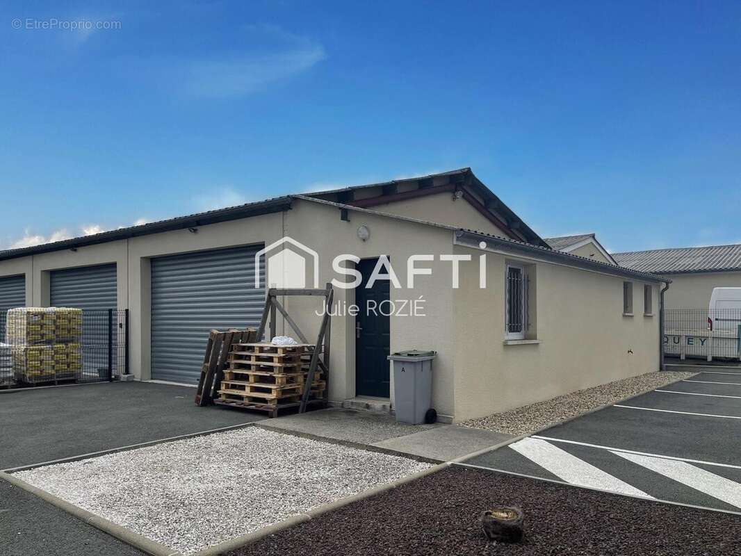 Photo 4 - Commerce à MACAU