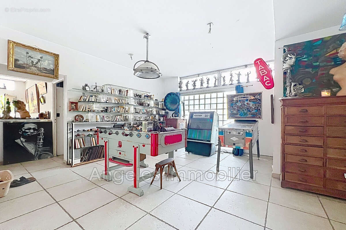 Maison 240 m² à Antibes  - photo 4