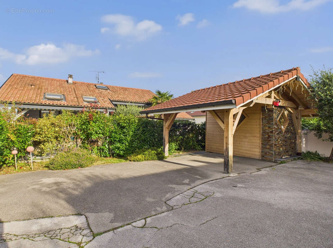 Maison à ANTHY-SUR-LEMAN