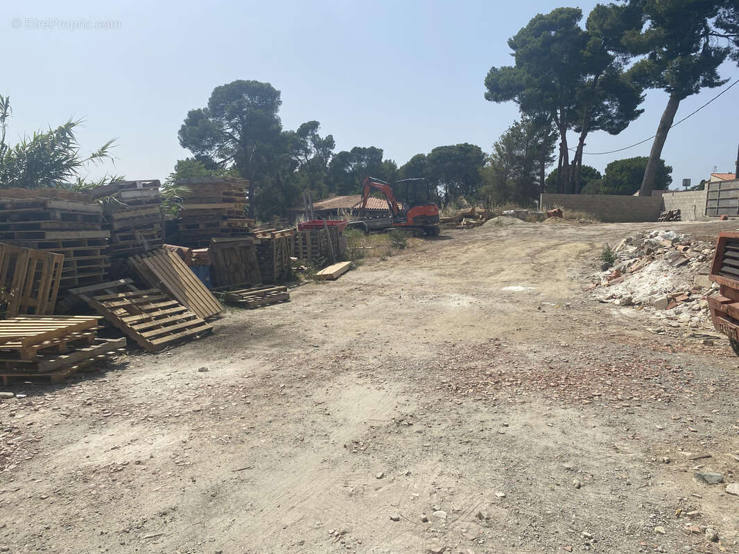 Terrain à RIEUX-MINERVOIS