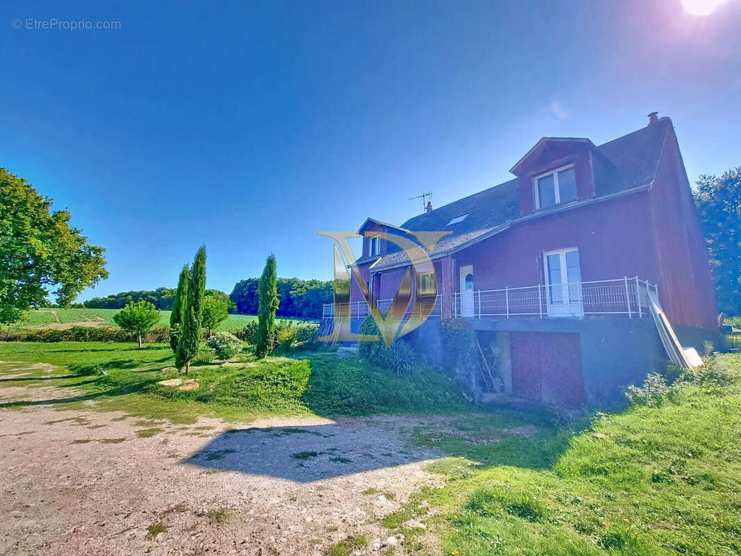 Maison à FRANCUEIL