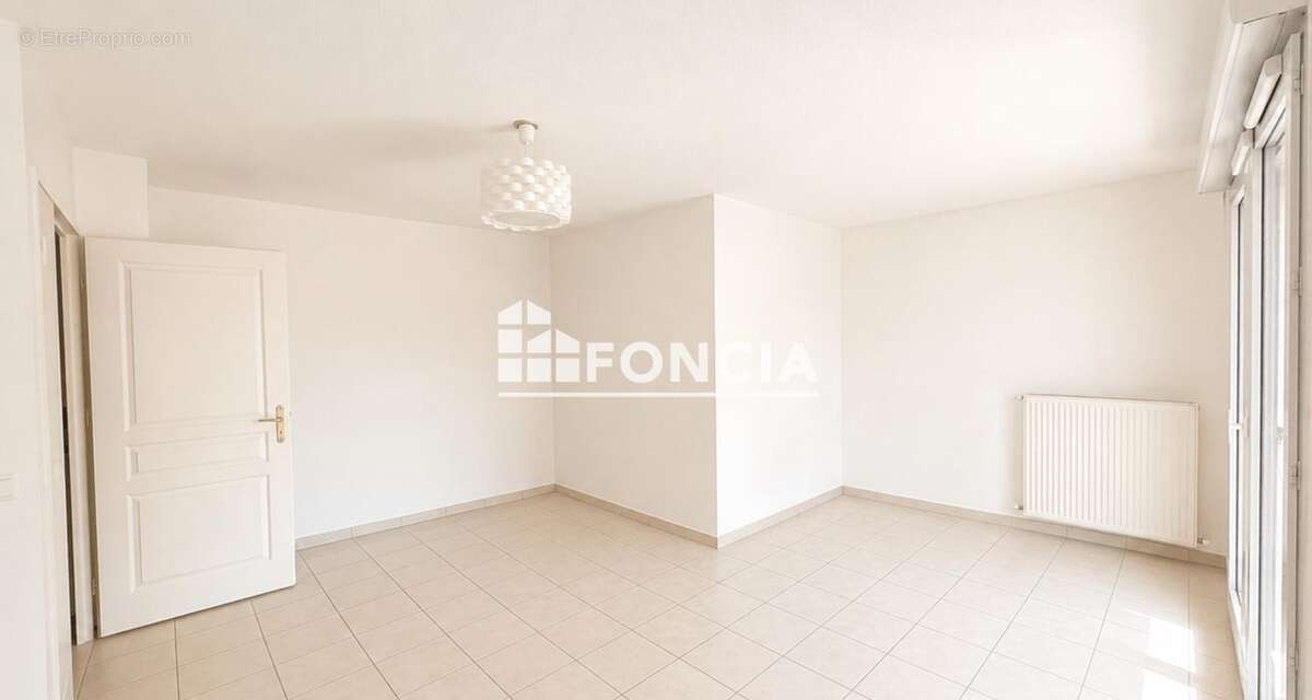 À VENDRE – T3 de 63 m² avec balcon et garage fermé – Lyon 7ᵉ (Manufacture des Tabacs) - photo 6