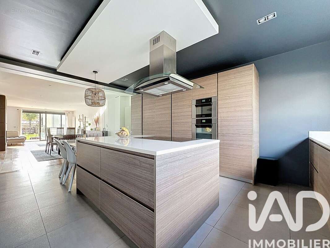 Photo 5 - Maison à NANTERRE