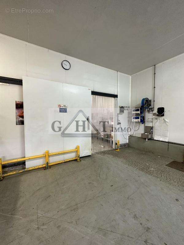 Commerce à MONTREUIL