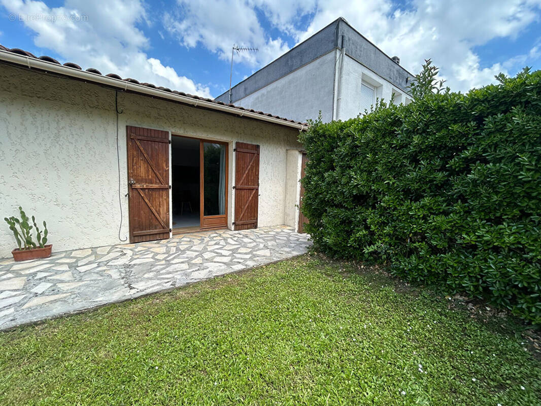 Appartement à CARBON-BLANC