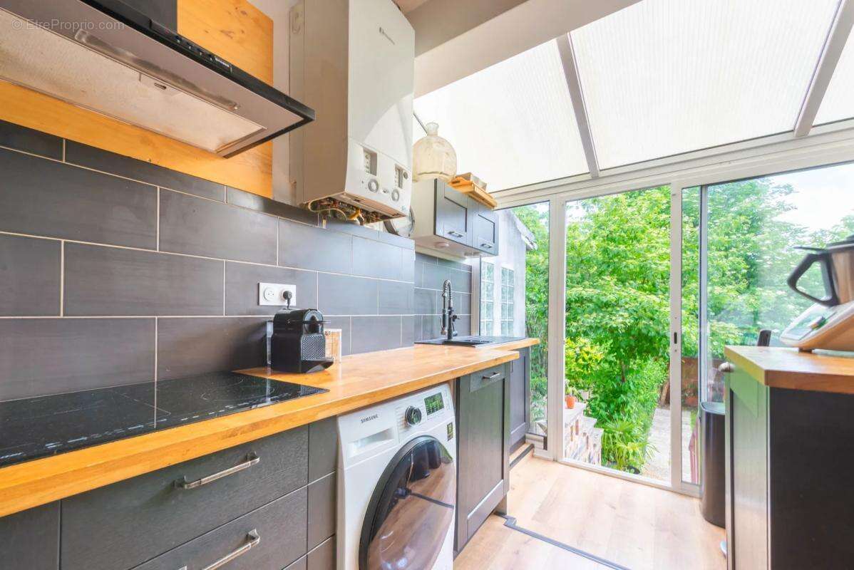 Appartement à COLOMBES