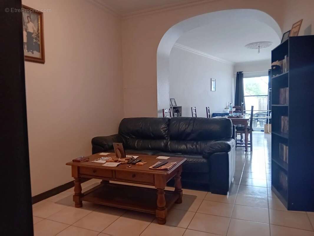 Appartement à NUEIL-LES-AUBIERS